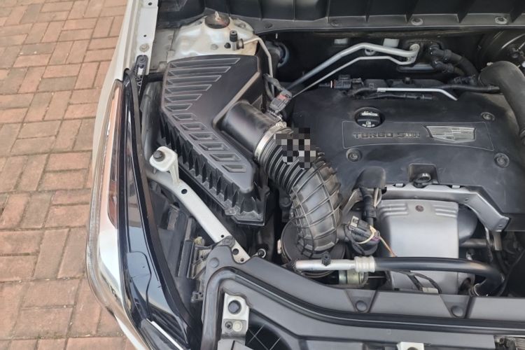 Used Cadillac XT5 2016 25T Tech Edition Engine Bay Right