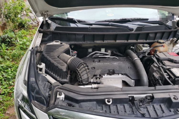 Used Cadillac XT5 2016 28T Four-Wheel Drive Luxury Model Engine Bay Right