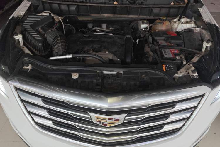 Used Cadillac XT5 2016 25T Luxury Model Engine Bay