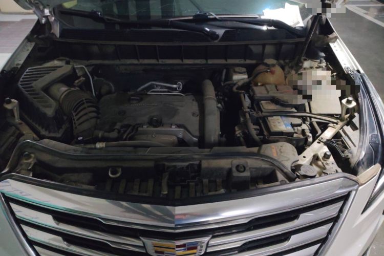 Used Cadillac XT5 2016 25T Luxury Model Engine Bay