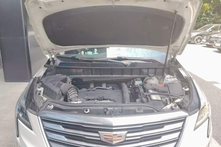 Used Cadillac XT5 2016 28T Four-Wheel Drive Luxury Model Engine Bay