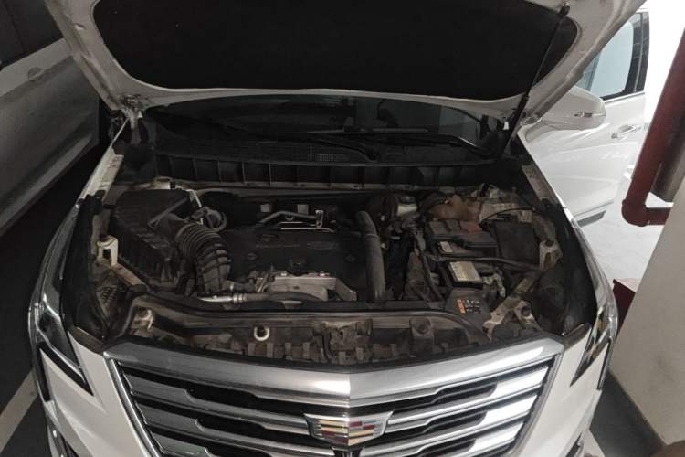 Used Cadillac XT5 2016 28T Four-Wheel Drive Luxury Model Engine Bay