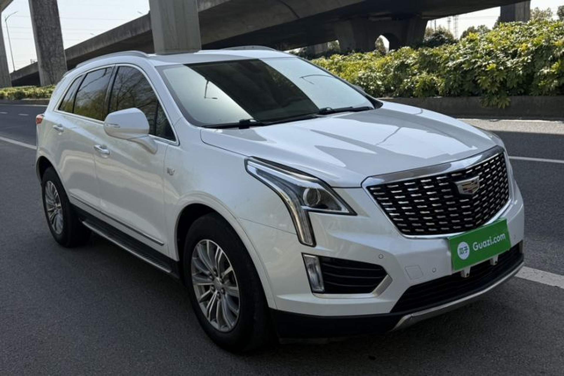 Used Cadillac XT5 2016 25T Luxury Model Exterior 2