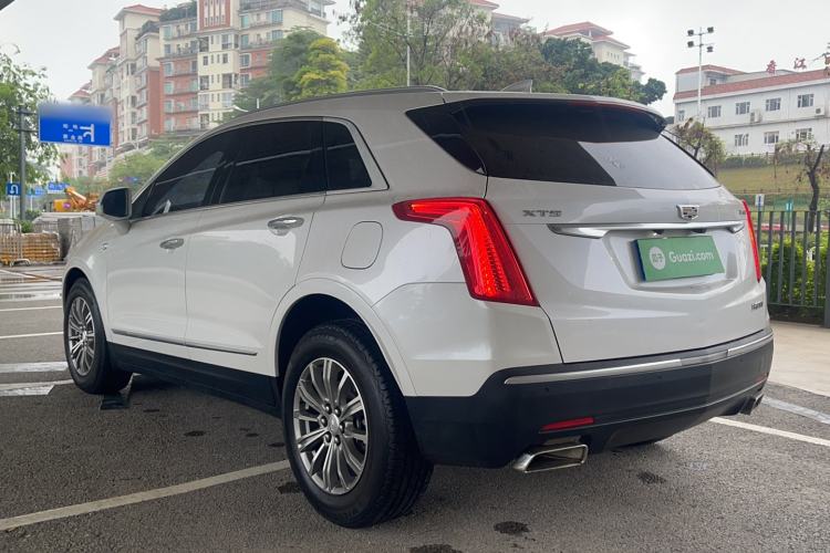 Used Cadillac XT5 2016 25T Luxury Model Exterior 3