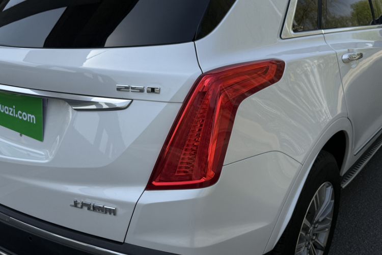 Used Cadillac XT5 2016 25T Luxury Model Exterior 3