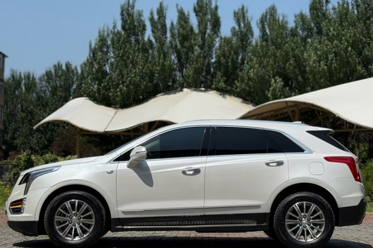 Used Cadillac XT5 2016 28T Four-Wheel Drive Luxury Model Exterior 4