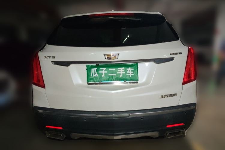 Used Cadillac XT5 2016 25T Luxury Model Exterior 4