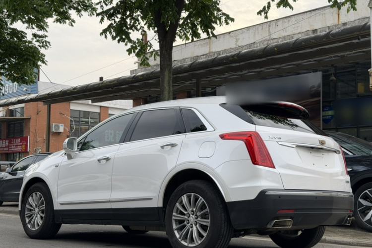 Used Cadillac XT5 2016 25T Luxury Model Exterior 4