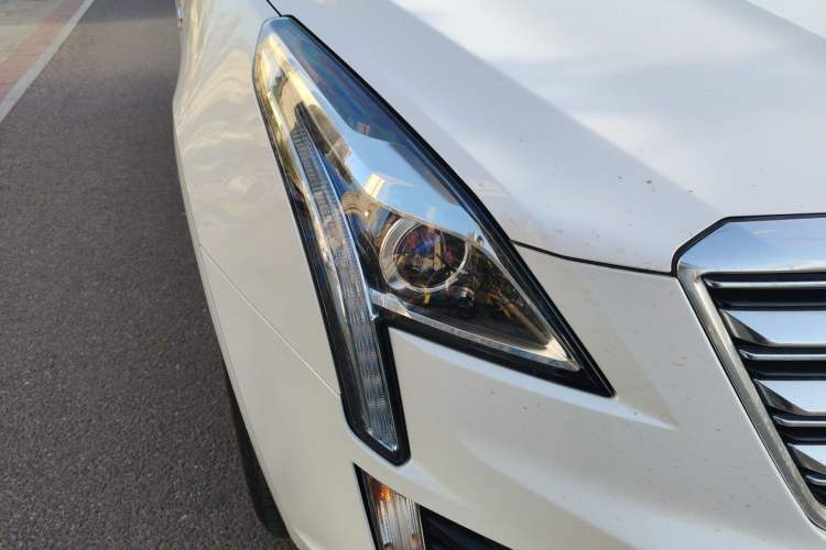 Used Cadillac XT5 2016 25T Luxury Model Exterior 6