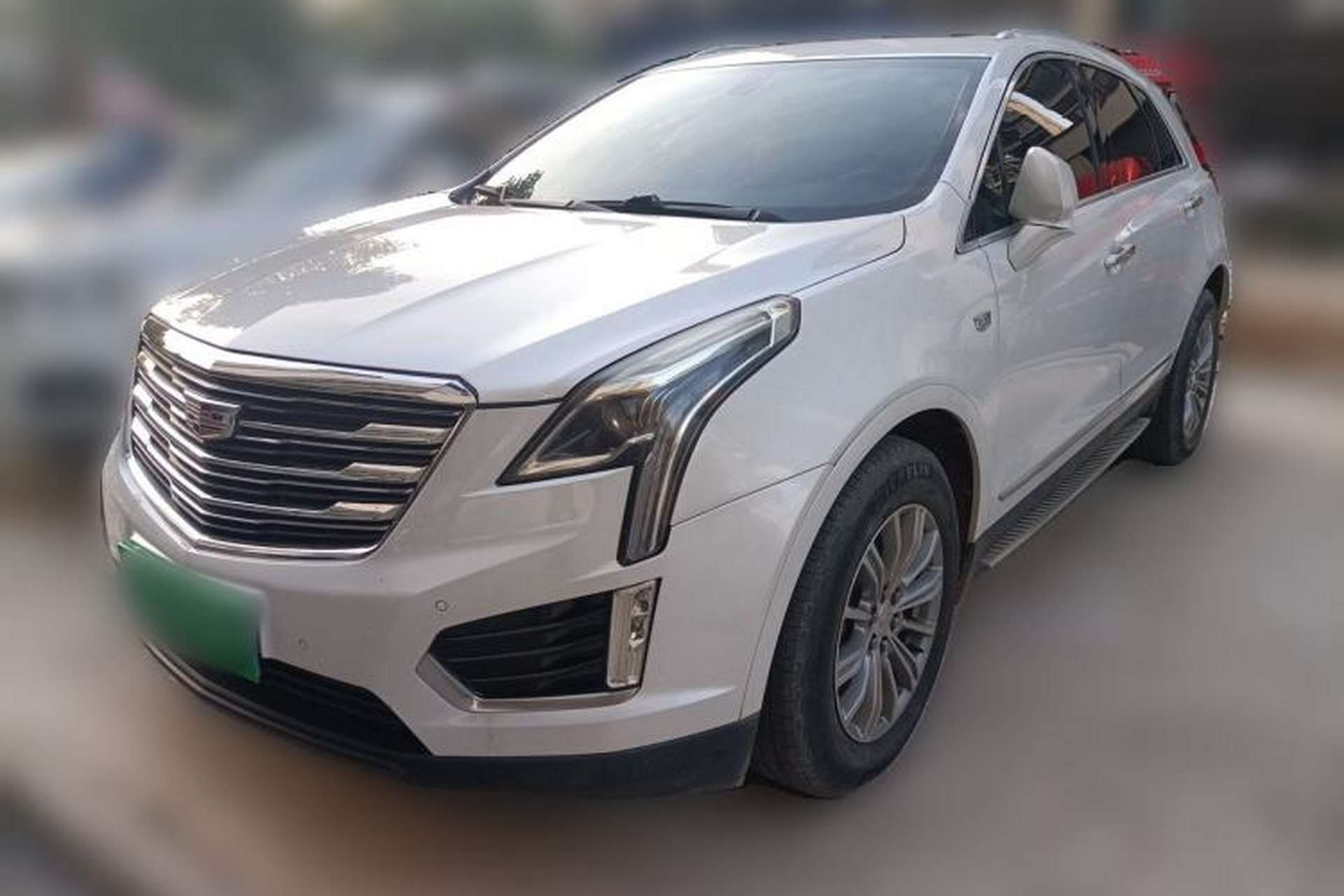Used Cadillac XT5 2016 28T Four-Wheel Drive Luxury Model Front Left 45 Deg