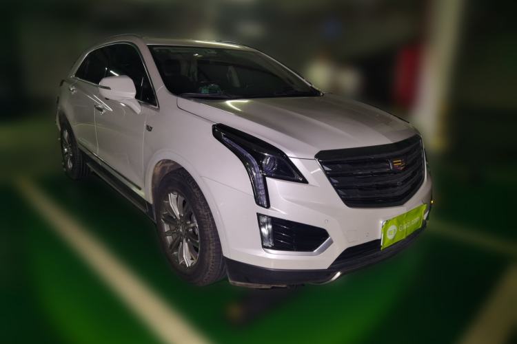 Used Cadillac XT5 2016 25T Luxury Model Front Right 45 Deg