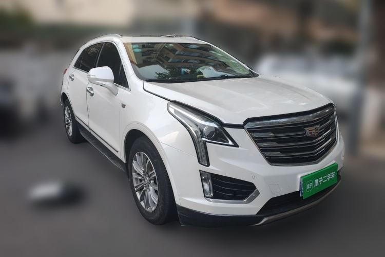 Used Cadillac XT5 2016 25T Luxury Model Front Right 45 Deg