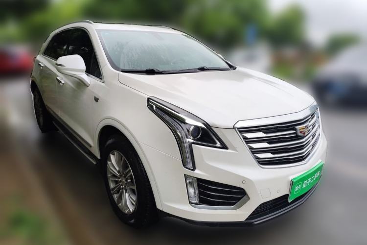 Used Cadillac XT5 2016 25T Luxury Model Front Right 45 Deg
