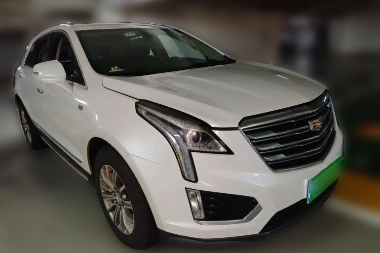 Used Cadillac XT5 2016 25T Luxury Model Front Right 45 Deg