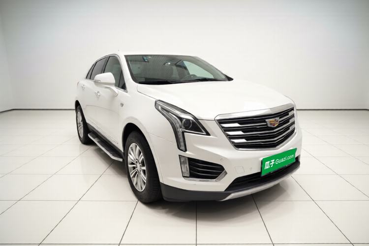 Used Cadillac XT5 2016 25T Luxury Model Front Right 45 Deg