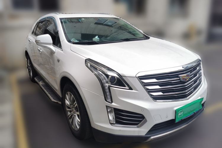 Used Cadillac XT5 2016 25T Luxury Model Front Right 45 Deg