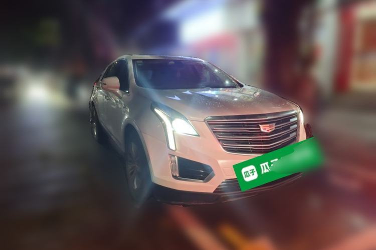 Used Cadillac XT5 2016 25T Luxury Model Front Right 45 Deg