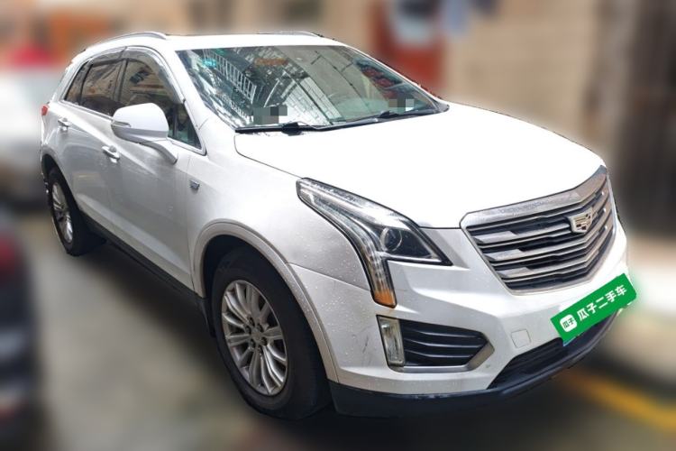 Used Cadillac XT5 2016 25T Tech Edition Front Right 45 Deg