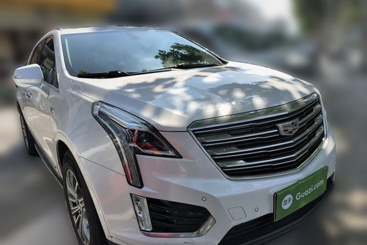 Used Cadillac XT5 2016 28T Four-Wheel Drive Luxury Model Front Right 45 Deg