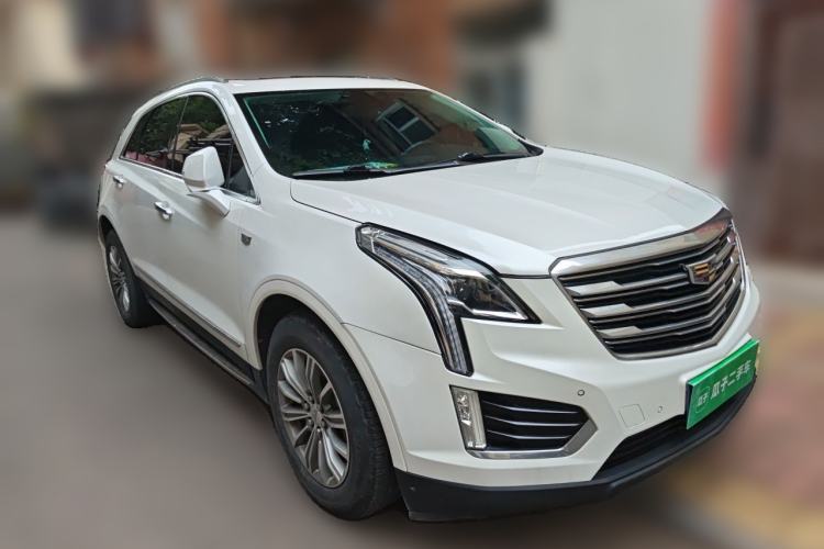 Used Cadillac XT5 2016 28T Four-Wheel Drive Luxury Model Front Right 45 Deg