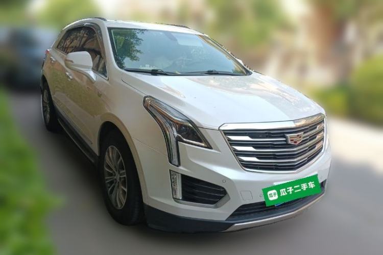 Used Cadillac XT5 2016 28T Four-Wheel Drive Luxury Model Front Right 45 Deg