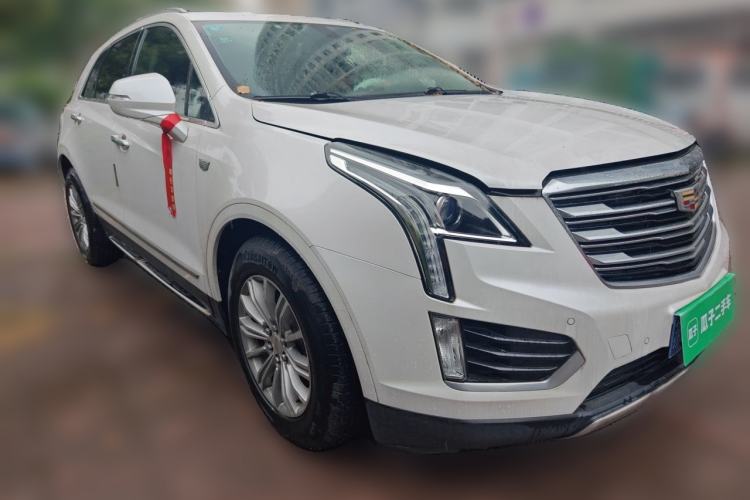 Used Cadillac XT5 2016 25T Luxury Model Front Right 45 Deg