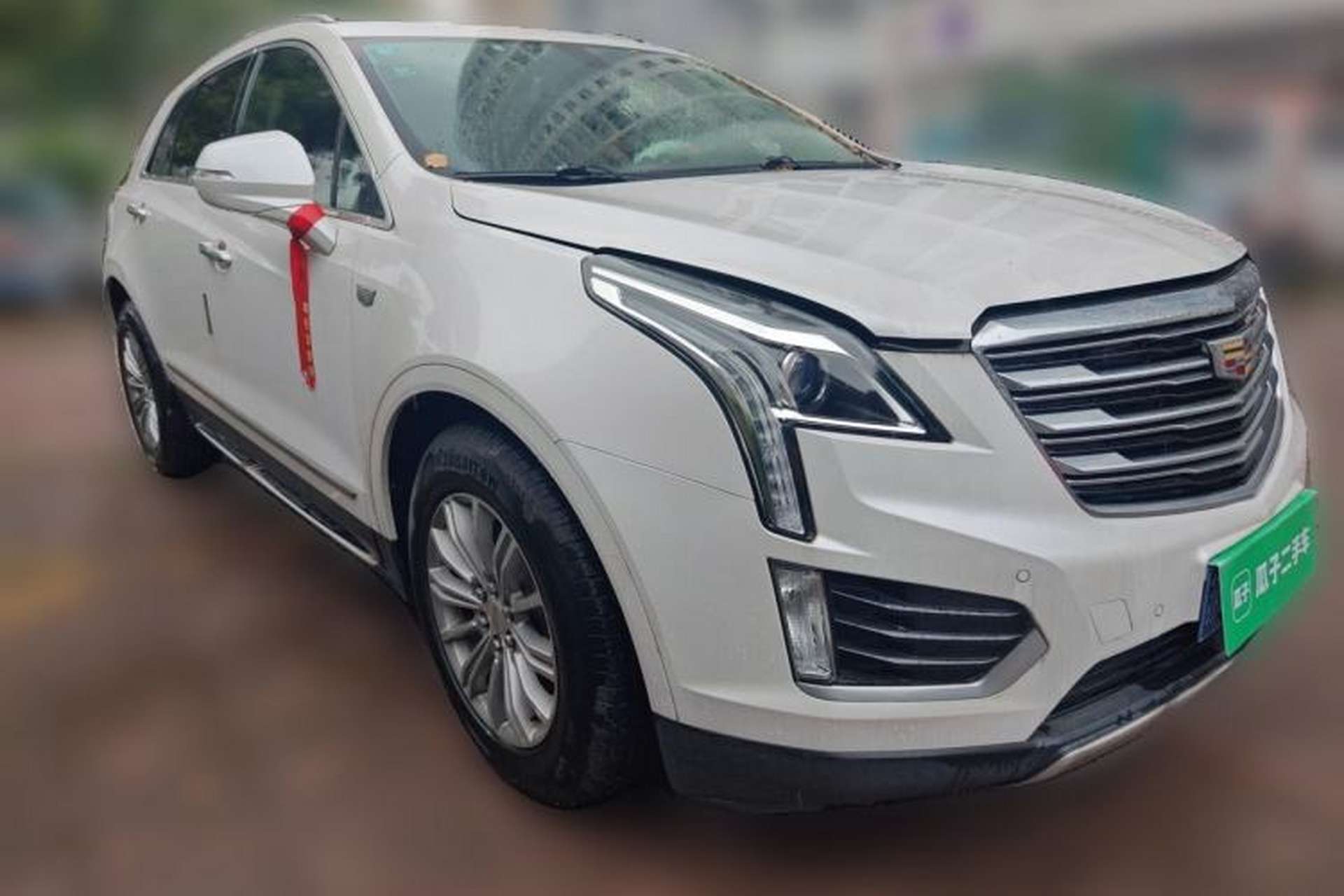 Used Cadillac XT5 2016 25T Luxury Model Front Right 45 Deg