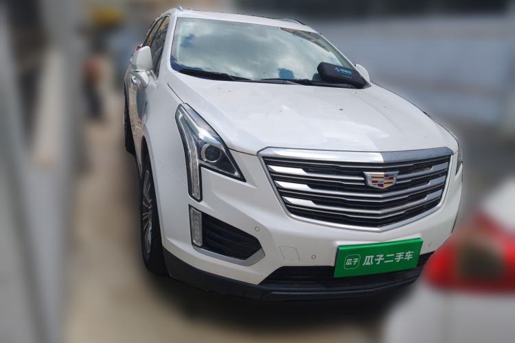 Used Cadillac XT5 2016 25T Luxury Model Front Right 45 Deg