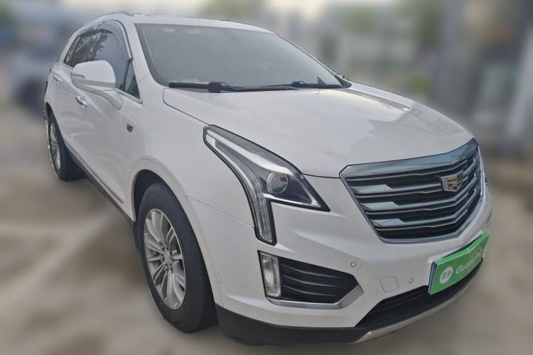 Used Cadillac XT5 2016 25T Luxury Model Front Right 45 Deg