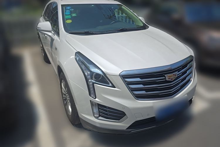 Used Cadillac XT5 2016 25T Luxury Model Front Right 45 Deg