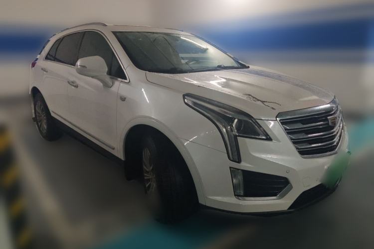 Used Cadillac XT5 2016 25T Luxury Model Front Right 45 Deg