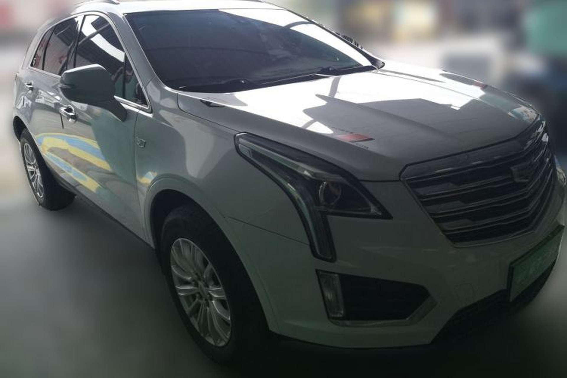 Used Cadillac XT5 2016 25T Tech Edition Front Right 45 Deg