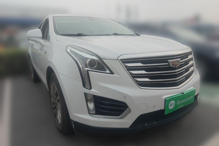 Used Cadillac XT5 2016 25T Luxury Model Front Right 45 Deg