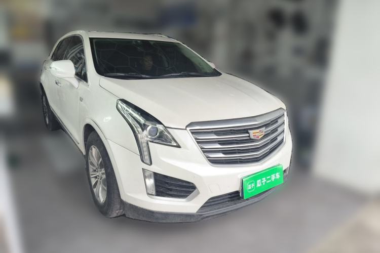 Used Cadillac XT5 2016 25T Luxury Model Front Right 45 Deg