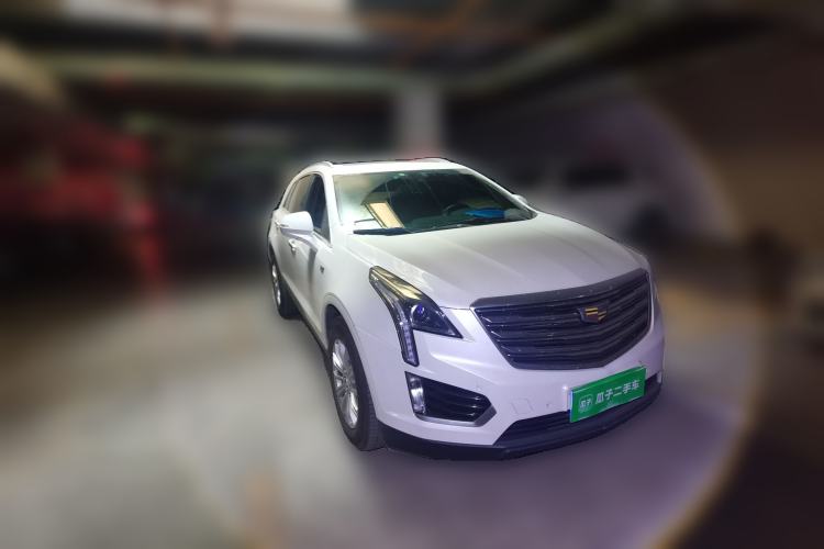 Used Cadillac XT5 2016 28T Four-Wheel Drive Tech Version Front Right 45 Deg