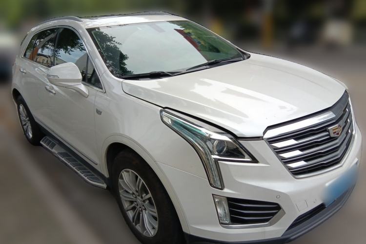 Used Cadillac XT5 2016 25T Luxury Model Front Right 45 Deg