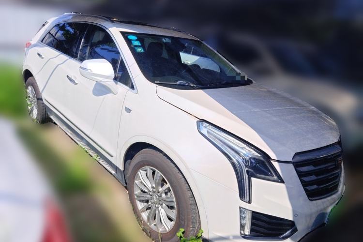 Used Cadillac XT5 2016 28T Four-Wheel Drive Luxury Model Front Right 45 Deg