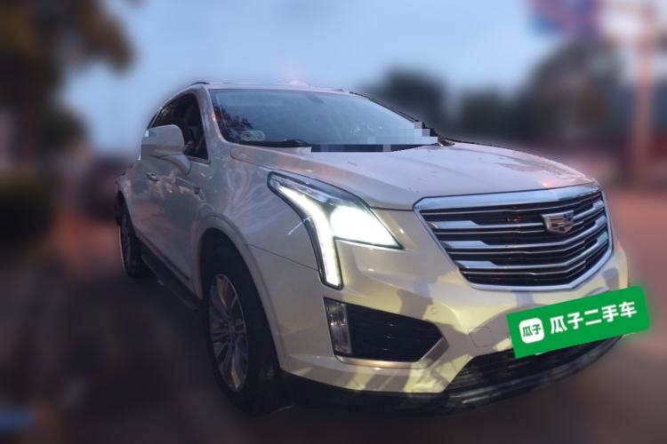 Used Cadillac XT5 2016 25T Luxury Model Front Right 45 Deg