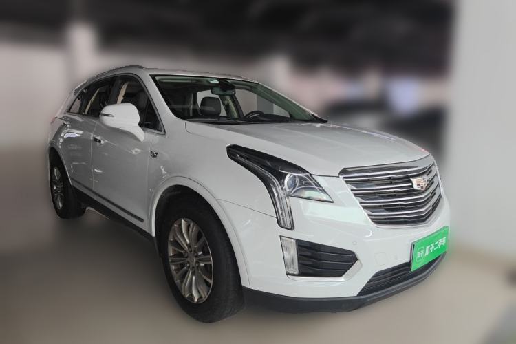 Used Cadillac XT5 2016 25T Luxury Model Front Right 45 Deg