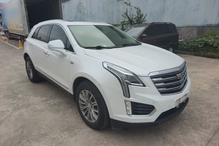 Used Cadillac XT5 2016 28T Four-Wheel Drive Luxury Model Front Right 45 Deg