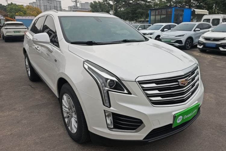 Used Cadillac XT5 2016 25T Tech Edition Front Right 45 Deg