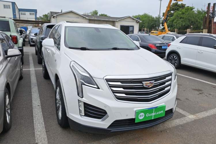 Used Cadillac XT5 2016 28T Four-Wheel Drive Luxury Model Front Right 45 Deg