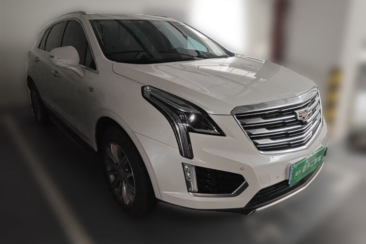 Used Cadillac XT5 2016 28T Four-Wheel Drive Luxury Model Front Right 45 Deg