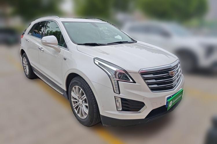 Used Cadillac XT5 2016 25T Luxury Model Front Right 45 Deg