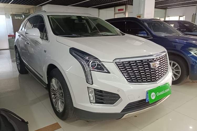 Used Cadillac XT5 2016 25T Luxury Model Front Right 45 Deg