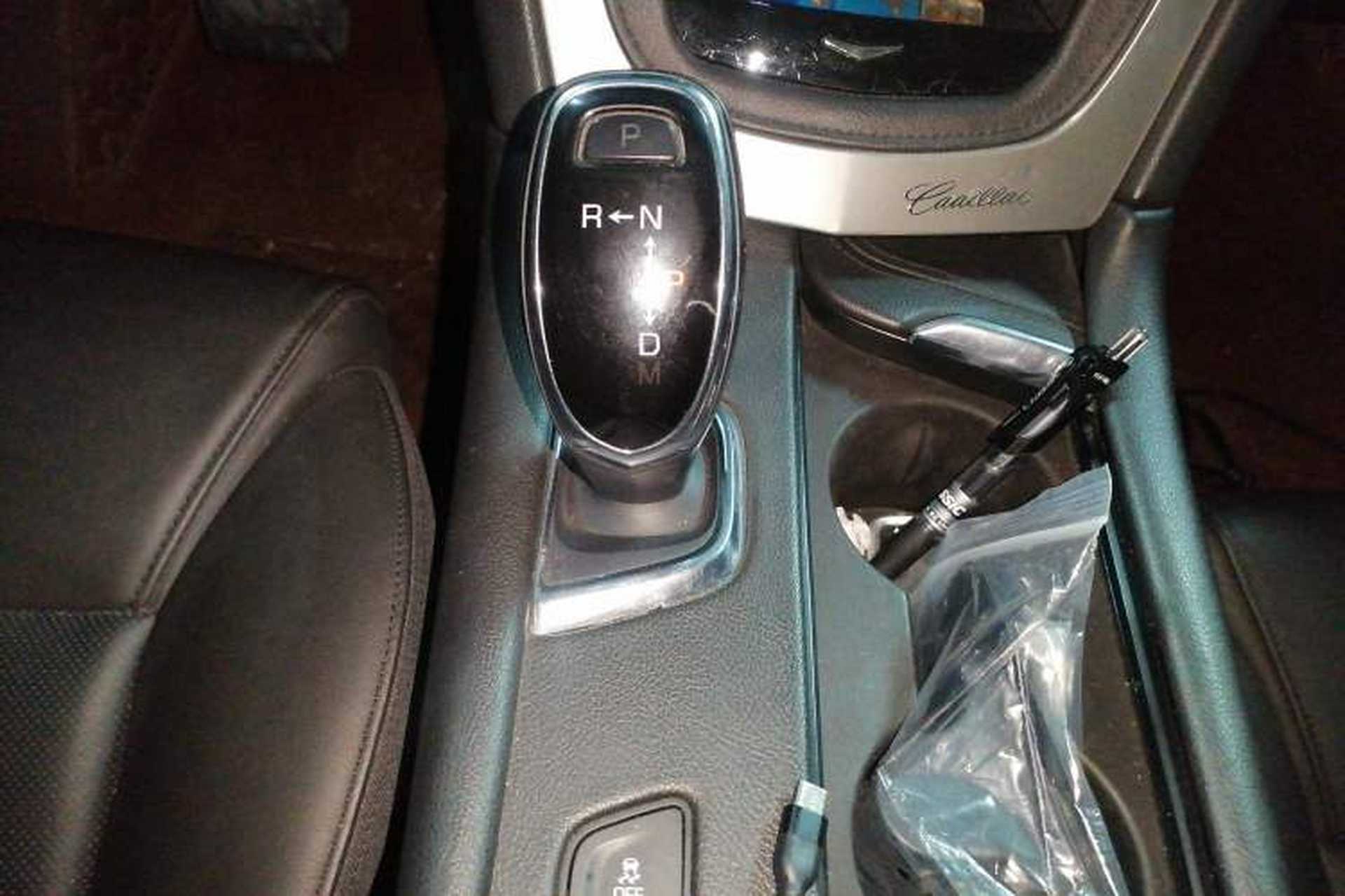 Used Cadillac XT5 2016 25T Luxury Model Gear Lever