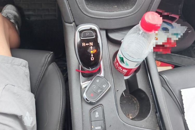 Used Cadillac XT5 2016 25T Luxury Model Gear Lever