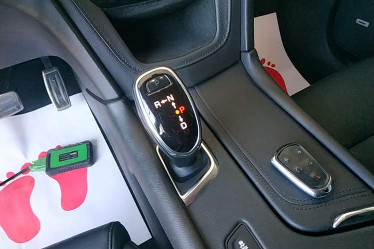 Used Cadillac XT5 2016 25T Luxury Model Gear Lever