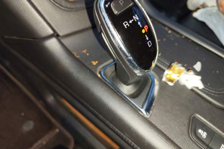 Used Cadillac XT5 2016 25T Luxury Model Gear Lever