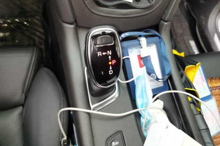 Used Cadillac XT5 2016 28T Four-Wheel Drive Luxury Model Gear Lever